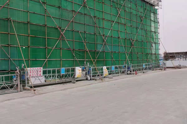 沈陽電動(dòng)吊籃施工：防風(fēng)措施不可或缺